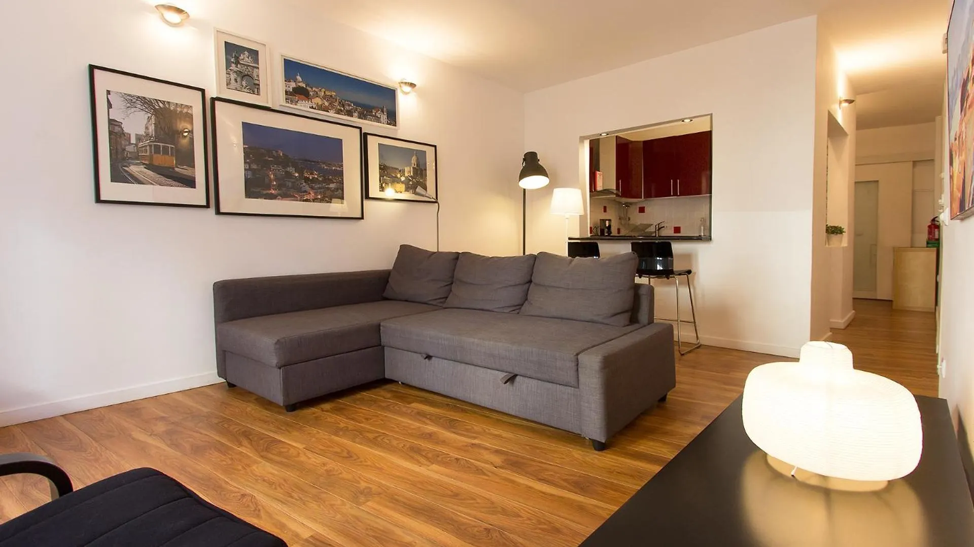 Typical Tailor Made Flat in Central Graça Lisboa Portugal