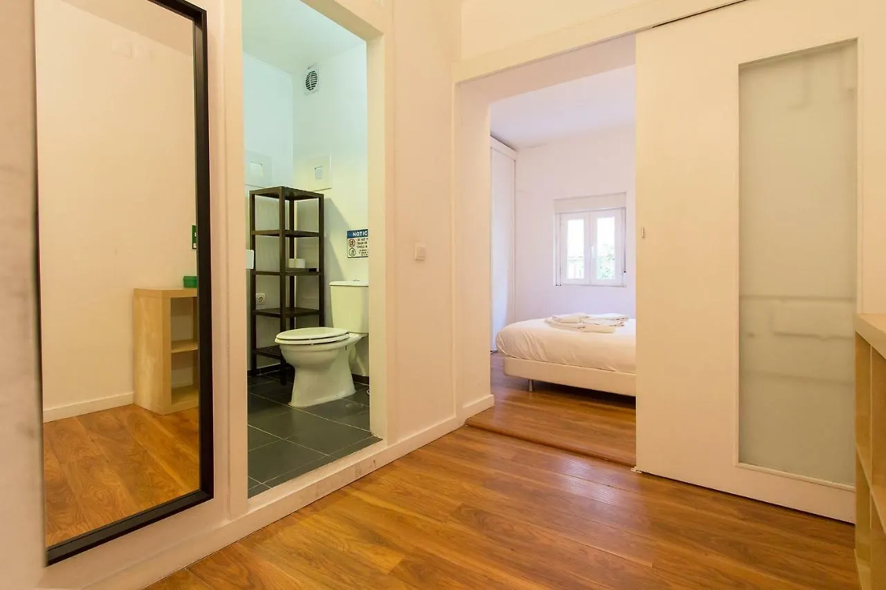 Typical Tailor Made Flat In Central Graca Lisbon Apartment