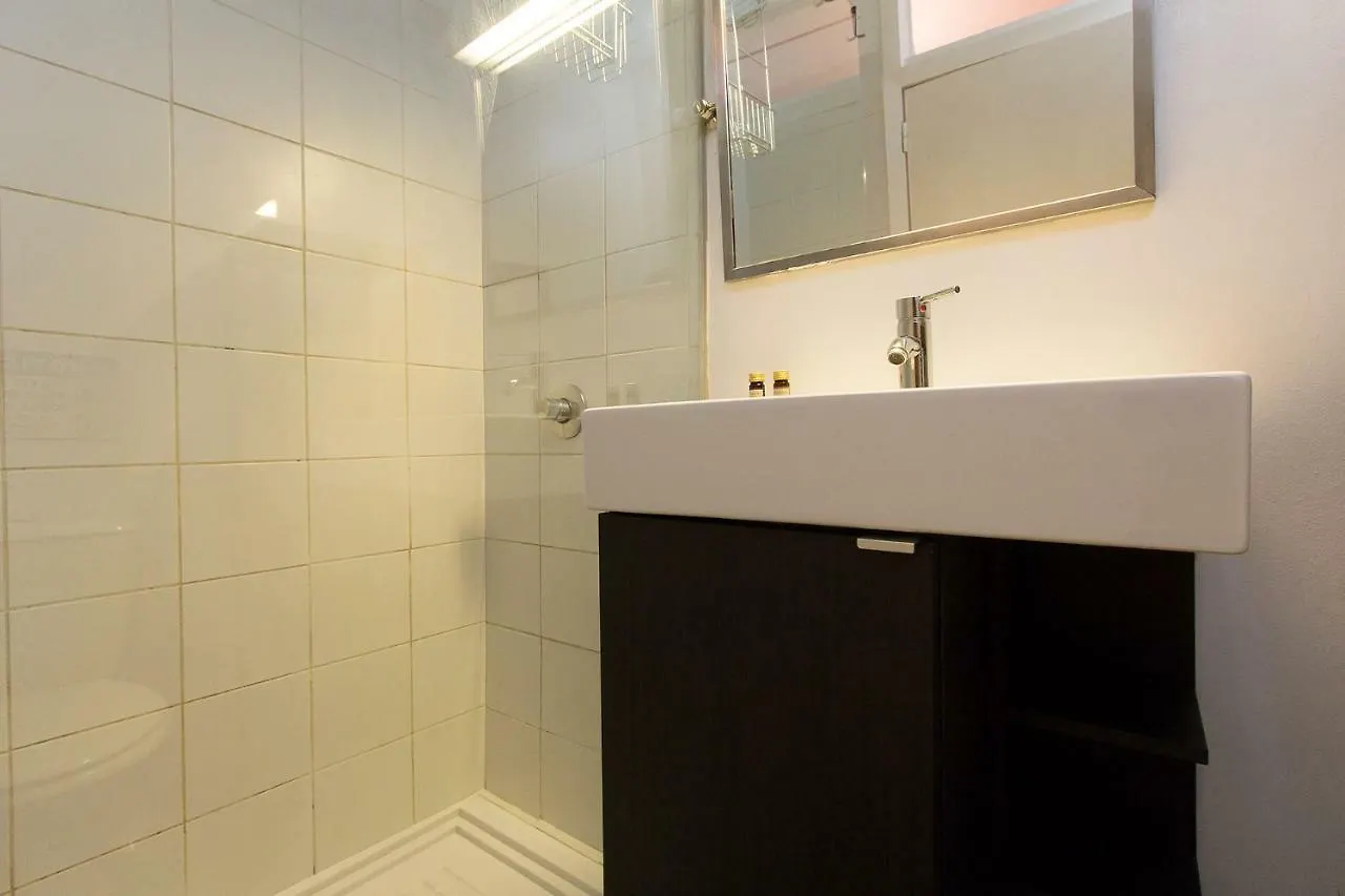 Typical Tailor Made Flat In Central Graca Lisbon